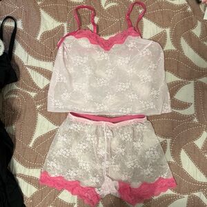 Pink Lace Women's Sleepwear Set